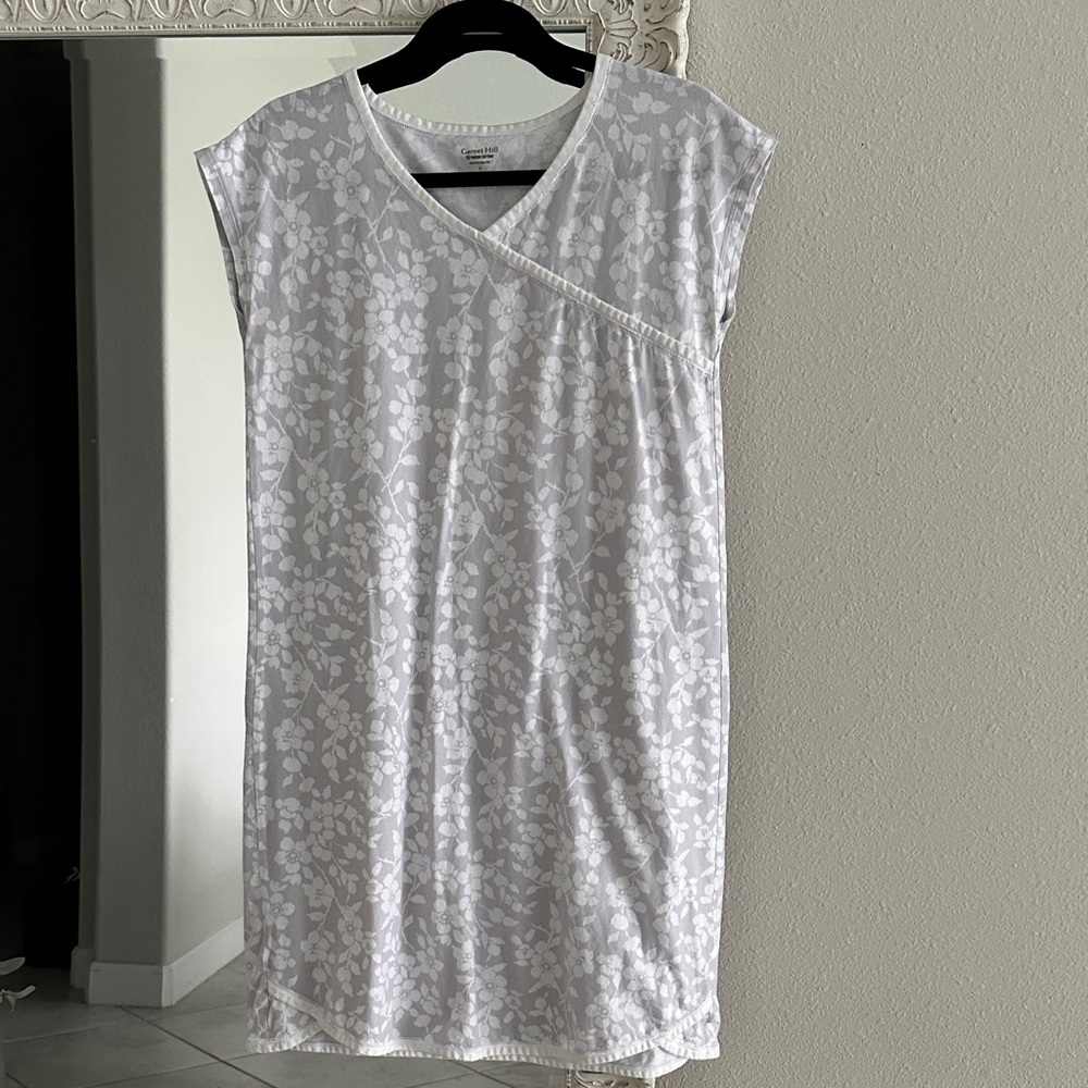 Garnet Hill Light Gray Floral Nightshirt
